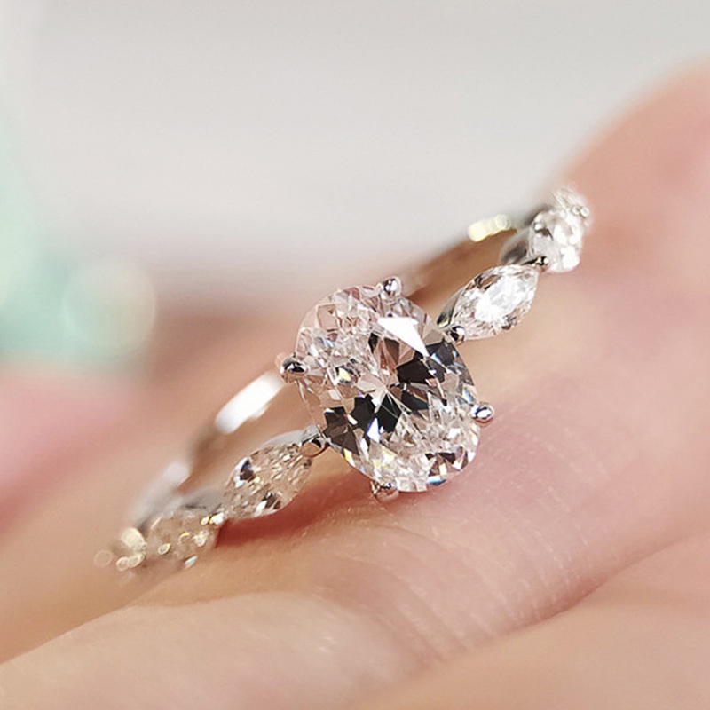925 เงินสเตอร์ลิง Dainty แหวนหมั้นผู้หญิง Aaa Cubic Zircon สีเงินที่ละเอียดอ่อนข้อเสนอแหวนสําหรับคนรักเครื่องประดับงานแต่งงานคุณภาพสูง