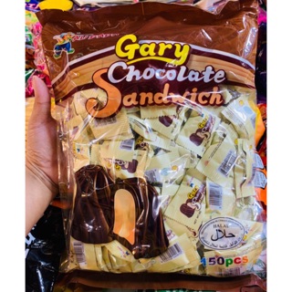 Gary chocolate Sandwich ช็อกโกแลตสอดไส้นม