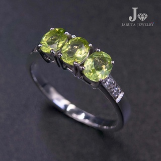 “แฝดสาม” แหวนเงินแท้ 925 ฝัง Peridot สีเขียวใบไม้ | Jaruta Jewelry