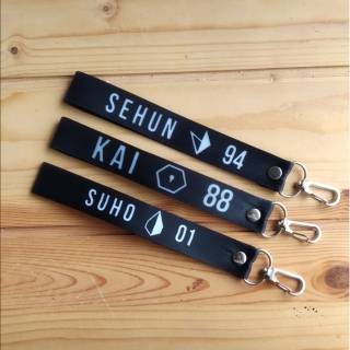 สายคล้องคอ KPOP ที่กําหนดเอง ราคาถูก