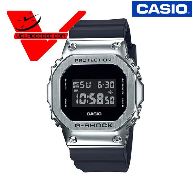 (ประกัน CMG ศูนย์เซ็นทรัล 1 ปี) Casio G-Shock GM-5600 นาฬิกาข้อมือผู้ชาย กรอบแสตนเลส สายเรซิ่น รุ่น GM-5600-1DR veladeed