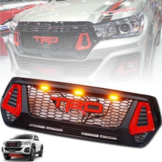 กระจังหน้า TRD มีไฟ LED 3 จุด สีดำ โลโก้แดง ไฟแสงสีส้ม รุ่น TOYOTA REVO หน้ากระจัง โตโยต้า รีโว่  ปี 2018 - 2019