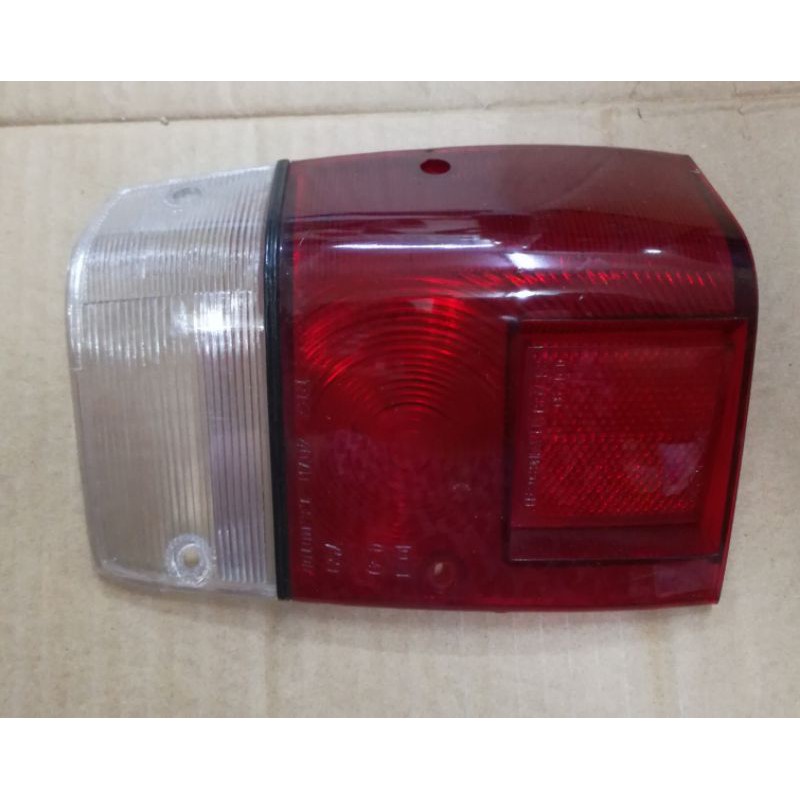 DATSUN 120Y SPACE WAGON TAIL LENS COVER