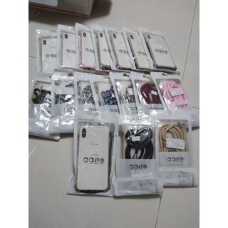 เคสโทรศัพท์Iphone / Samsung สินค้าได้ทั้งหมด17ชิ้นตามรูปเลยนะคะ