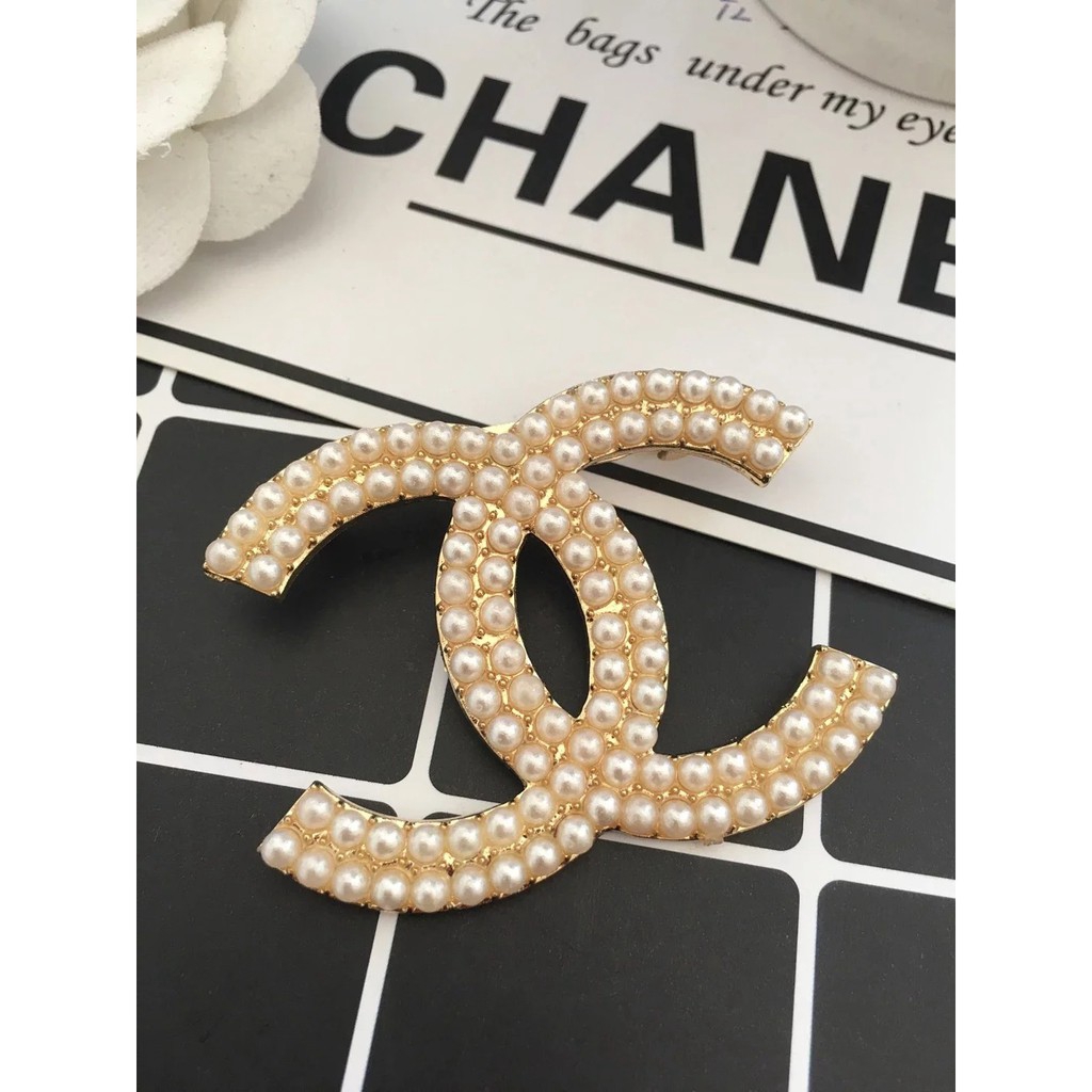 เข็มกลัดติดเสื้อ ราคาถูกปลีกส่ง New Double Row Pearl Cc Accessories High-grade Brooch - รูปที่ 2