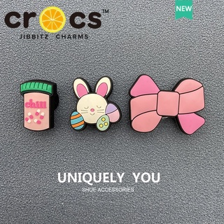 Crocs jibbitz charms โบว์สีชมพู กระต่ายน่ารัก รองเท้า ดอกไม้ หัวเข็มขัด crocs อุปกรณ์ตกแต่งรองเท้า