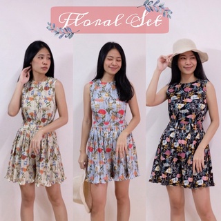 Floral Pleat Set ชุดเซทเสื้อแขนกุดผ้าไหมอิตาลีพิมพ์ลายดอกอัดพลีท มาคู่กับกางเกงขาสั้นเอวสม็อคสุดคิ้วท์