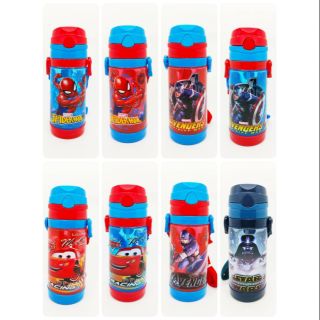 กระติกน้ำเเบบหลอด
ลายการตูน ขนาดความจุ 450ml​ พร้อมสายสะพาย