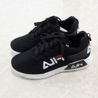 Fila ผ้าใบ มาใหม่ค่ะ(เท้าอวบ บวกเพิ่ม +1ไซส์ นะค่ะ)