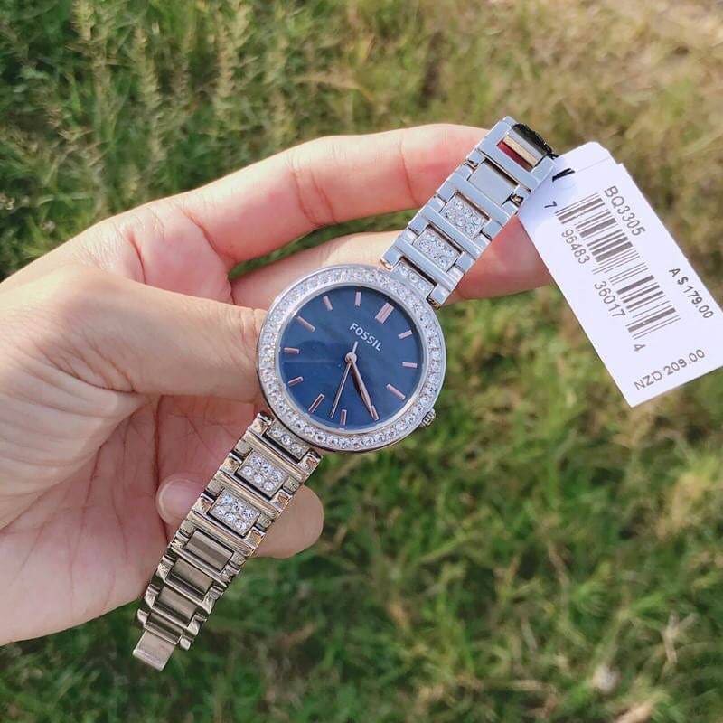 พร้อมส่ง นาฬิกาข้อมือผู้หญิง FOSSIL สายสีเงิน หน้าปัดน้ำเงินเหลือบมุก ประดับคริสตัล BQ3305
