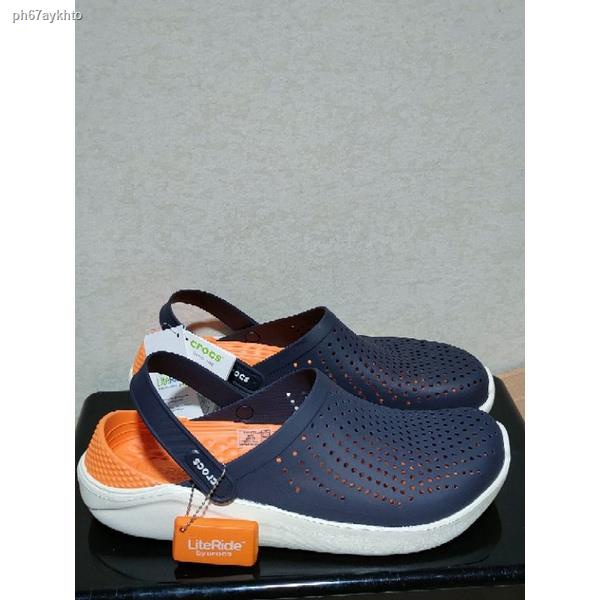 มีสไตล์ สะดวกสบาย และราคาถูกCrocs Lite Ride Clog รองเท้าแตะ แบบลำลอง มา ...