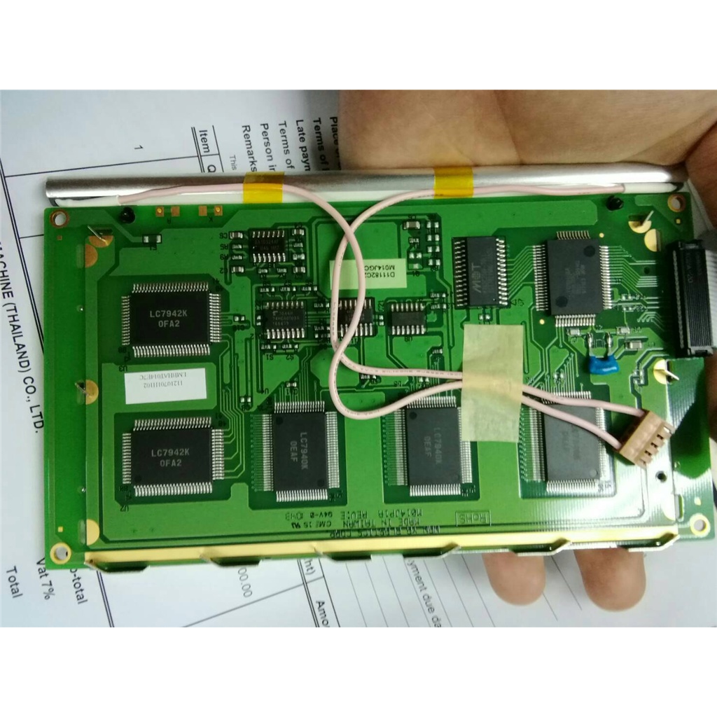 YY การเข้ากันได้สากลใหม่LMMBAT014E5C M014BGA 240128จอแอลซีดี
