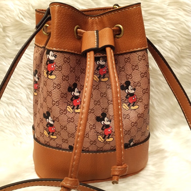 กระเป๋าสะพาย Gucci Mickey Mouse 🐭