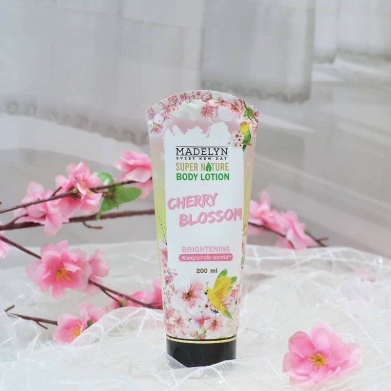 Madelyn Body Lotion Cherry Blossom จาก Madelyn