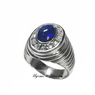 Diamond encircle the centre Blue sapphire from Africa in silver ring. แหวนชายไพลินล้อมเพชร