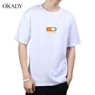 OKADY เสื้อผู้ชาย เสื้อผ้าผช เทรนด์ฤดูร้อนใหม่แขนสั้นสไตล์ฮ่องกงหลวมชายห้าจุดเทรนด์ทุกการแข่งขันญี่ปุ่นครึ่งแขนด้านบน