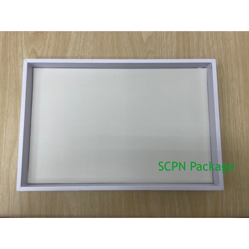 ถาดเรียบพื้นกำมะหยี่ขนาด8x12นิ้วสีขาว(20.2ซมx30.5ซมx2.5ซม)