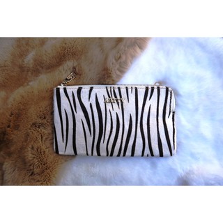 ARTTY Ada Wristlet Zebra