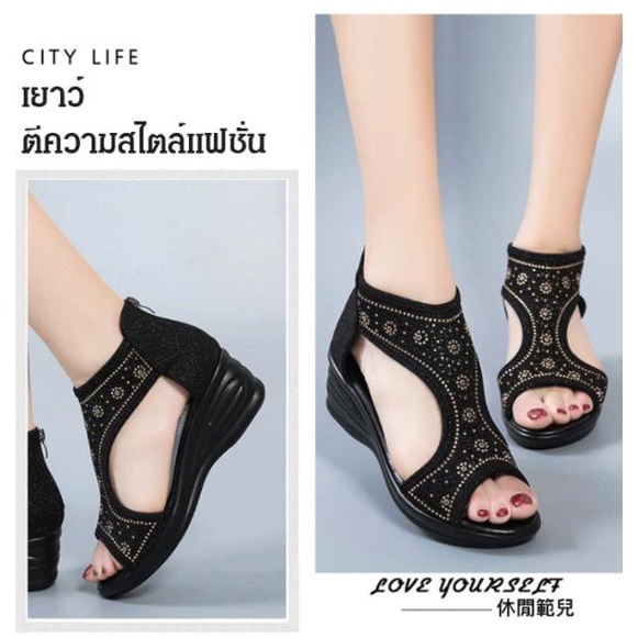 รองเท้าแตะแบบกลวง รองเท้าแตะรัดส้นแบบเปิดตัวผู้หญิง ส้นเตารีด ติดเพชร