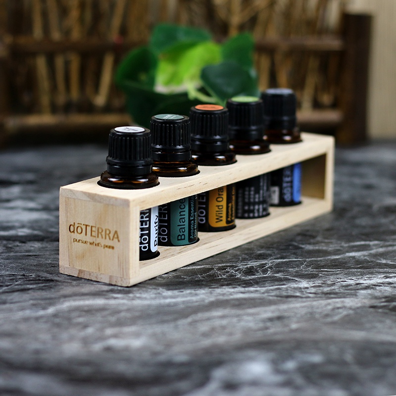 Doterra Doteri YL Melaleuca ชั้นวางน้ํามันหอมระเหย ไม้เนื้อแข็ง 5 หลุม สามารถปรับแต่งโลโก้ได้