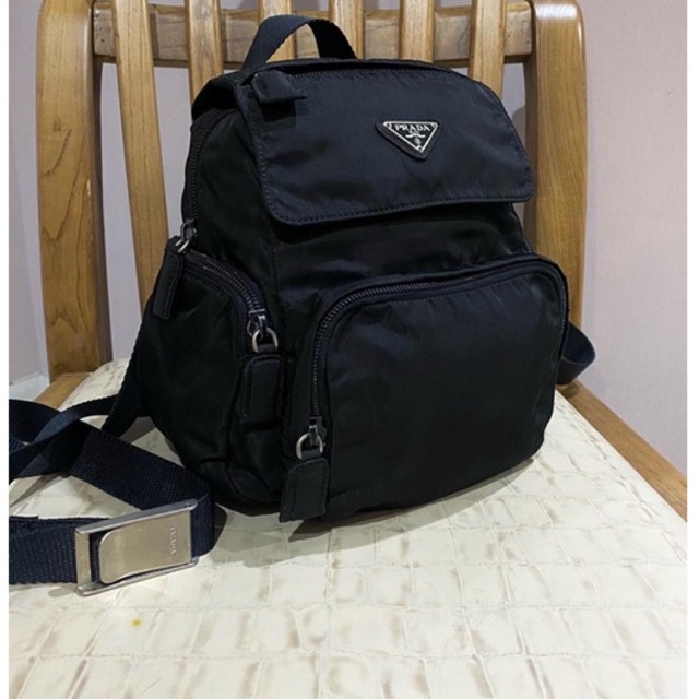 Prada mini backpack ปราด้า พราด้า ของแท้ มือสอง แบรนด์เนม กระเป๋าเป้