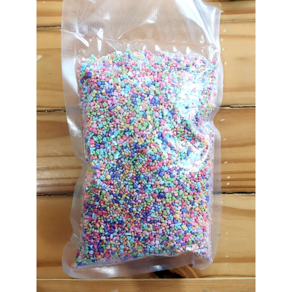 น้ำตาโรยหน้าเค้ก โรยไอศครีม ครึ่งกิโลกรัม เม็ดน้ำตาล​ เกล็ด​โรย​ ได้ คุ้มเยอะมาก​ คละสีสวย​ โรยขนมน่ากิน​