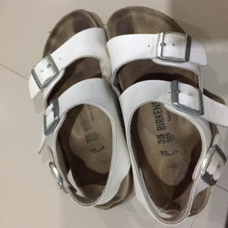 ส่งต่อรองเท้า Birkenstock size 35 ของแท้ 100%