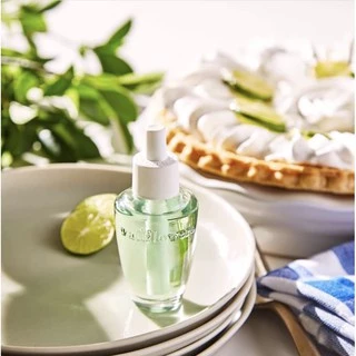 Wallflower Bath & Body Works Refill มีหลากหลายกลิ่นให้เลือกใช้ตามความชอบ หรือตามแต่ความต้องการสร้างบรรยากาศของห้อง