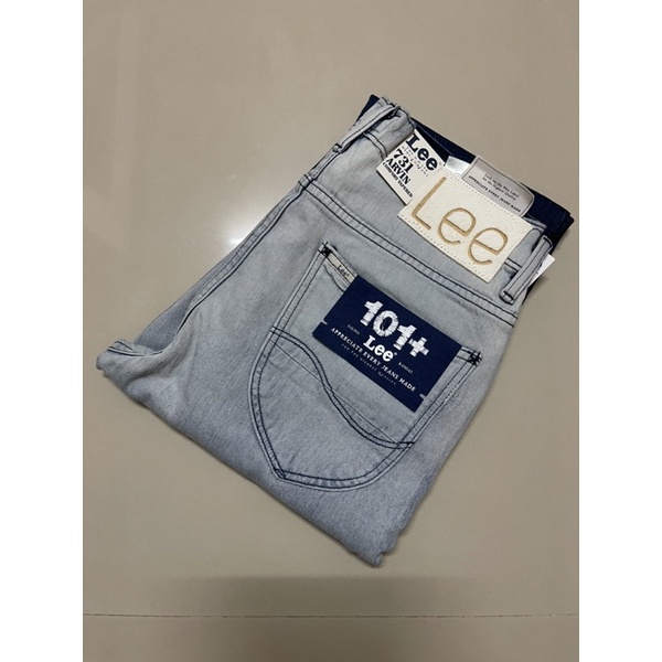 🔥ลดราคาพิเศษ🔥Lee รุ่น LE 31002  ราคาป้าย 2,590 บาท ยีนส์ยืด เอวกลาง ทรงกระบอก สียีนส์ ผ้านุ่มมาก ใหม่ ของแท้100%