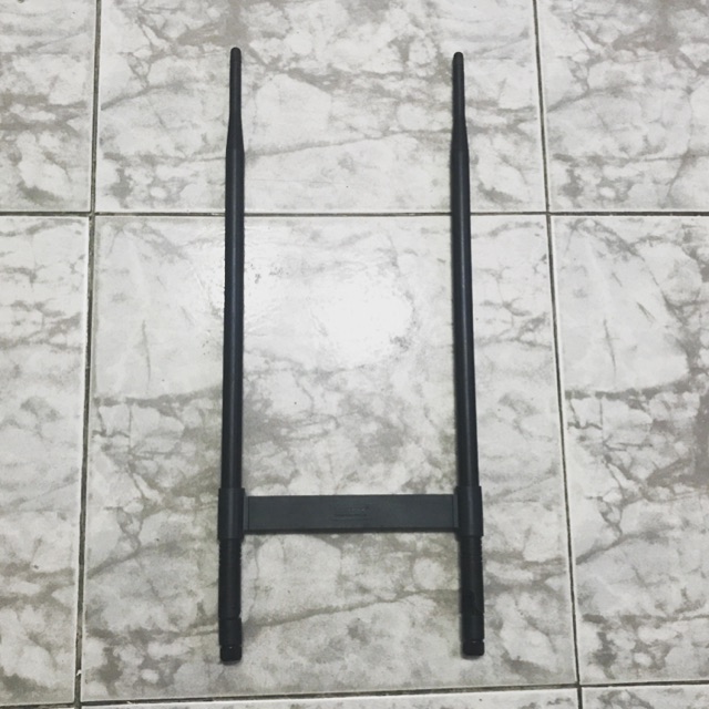 Wifi Antenna เสาเพิ่มสัญญาณไวไฟ ความยาว 38 cm ความแรง 9 dBi 2 เสา