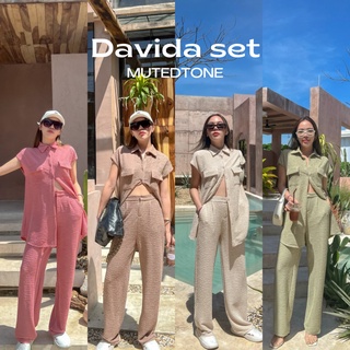 Mute - Davida set ชุดเซ็ต 2ขิ้น เสื้อแขนกุด+กางเกงขายาวผ้าปั้มลาย texture ชุดไปทะเลไปคาเฟ่