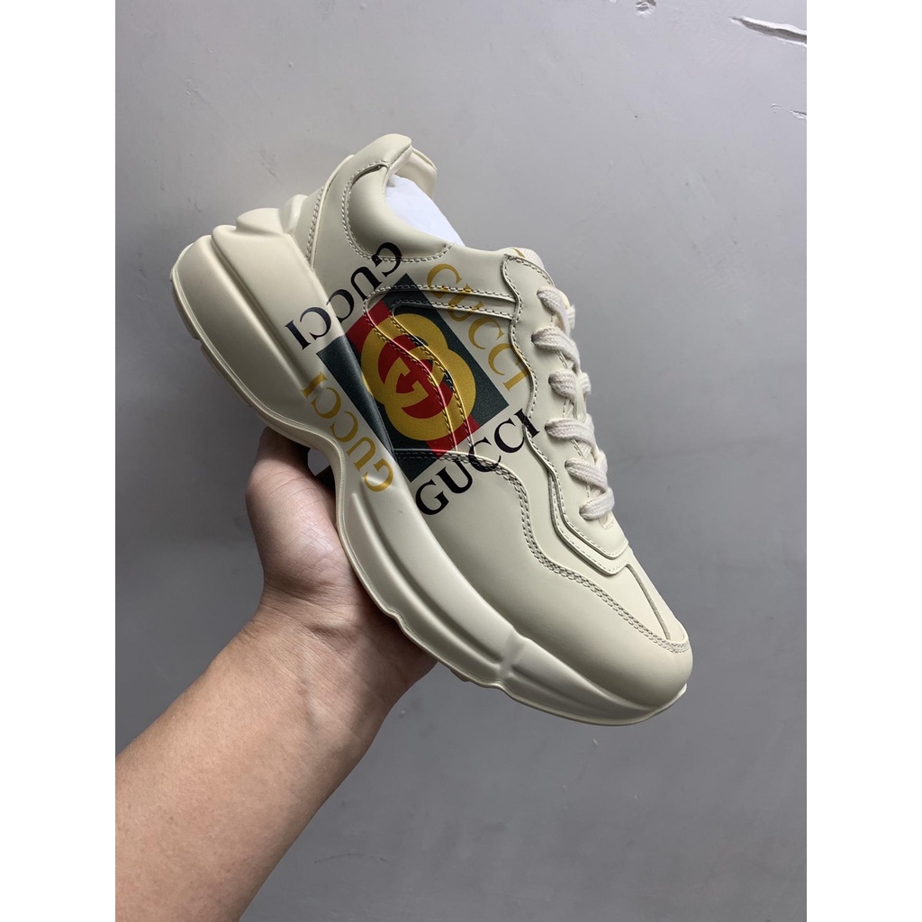 Gucci (Guqi bursting shoes. Sales of foot feelings light shock ...
