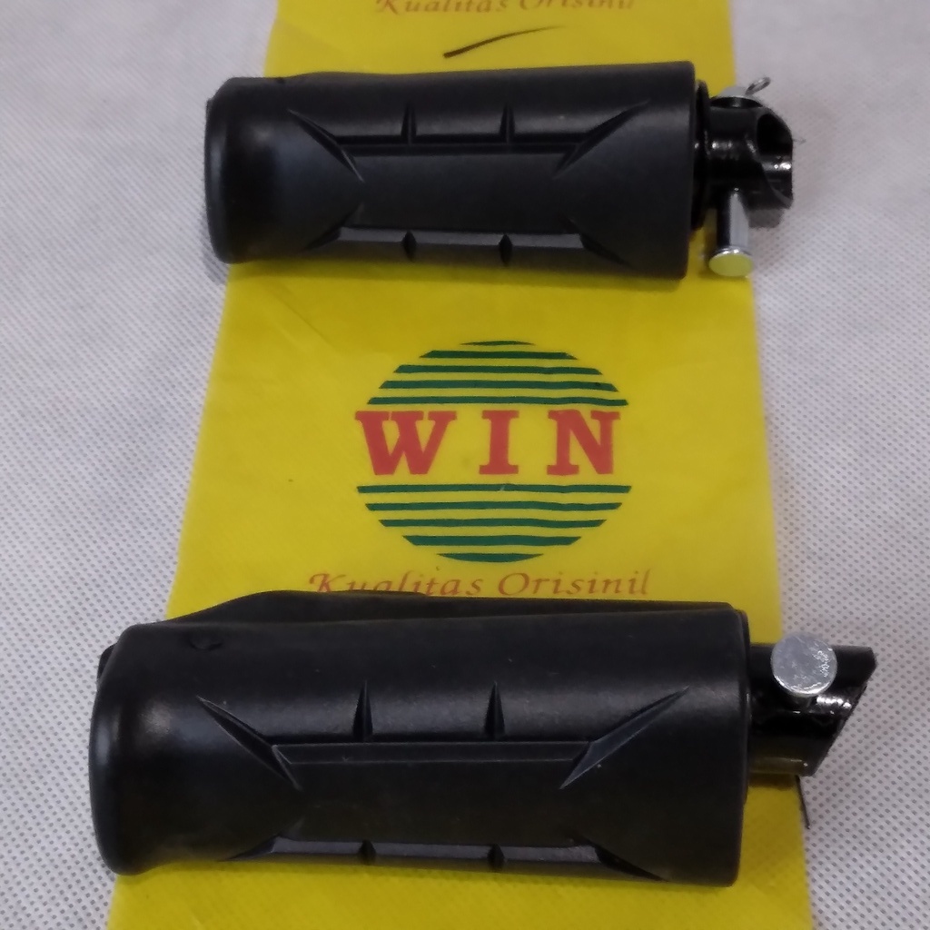 RAJAWALI MOTOR - ใบมีดเท้า 110 2011 2012 2013 2014 WIN | ชุดพักเท้าหลังซ้ายและขวายาง barstep bostes 