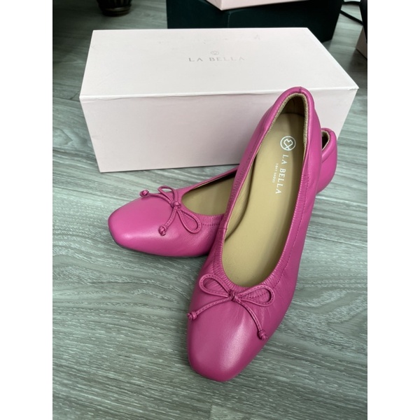 รองเท้าแบรนด์ La Bella size 39 สี shocking pink