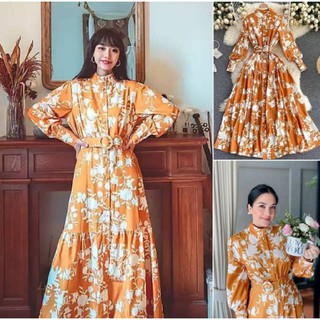 Maxi dresses  แบนด์ดังอิตาลี เนื้อผ้านิ่มลื่น ทรงคอปิดตั้งกระดุมหน้ามาพร้อมเข็มขัด