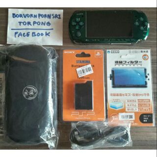 psp3000 สีเขียว สภาพดี ครบชุด พร้อมเล่น