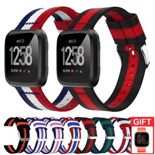 สายคล้องนาฬิกาข้อมือไนล่อนสําหรับ Fitbit Versa 2 / Versa / Versa Lite