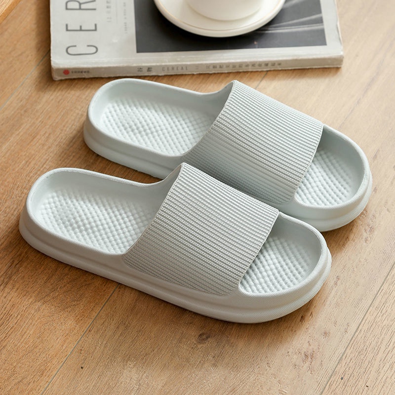 Deemar รองเท้าแตะ  กันลื่น ยางนิ่ม หมาะกับใส่ในบ้าน นอกบ้าน ในห้องน้ำ ใส่ได้ทุกคน Eva