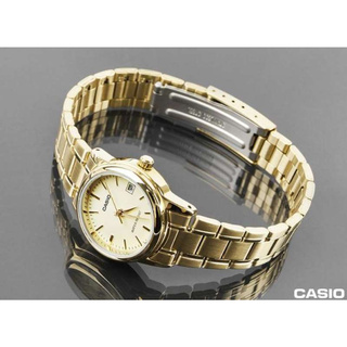 นาฬิกา Casio รุ่น LTP-V002G-9A นาฬิกาข้อมือผู้หญิง สายสแตนเลสสีทอง หน้าปัดทอง (มั่นใจ ของแท้ 100% ประกันศูนย์ 1 ปีเต็ม)