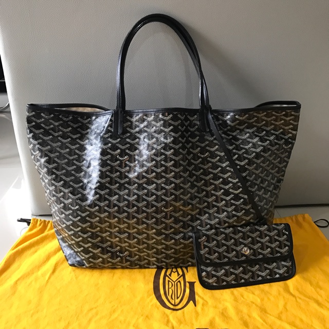 Used Goyard St. Louis GM ปี 2015 ของแท้ สภาพสวย ภายในสะอาด มีรอยใช้งานตรงมุมๆนิดหน่อย อุปกรณ์ กระเป๋