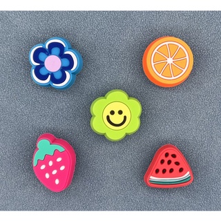 CROCS ใหม่ ( jibbitz Charms ) / รองเท้าแตะ (คุณภาพสูง) / ชุดจิบบิทซ์ / โครค jibbitz / วันเกิด ของขวัญ