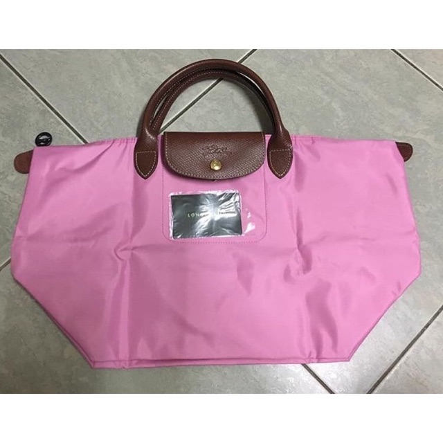 กระเป๋าLongchamp Le Pliage Nylon แท้100% มือ 1 Size M หูสั้น (สีชมพูนม)