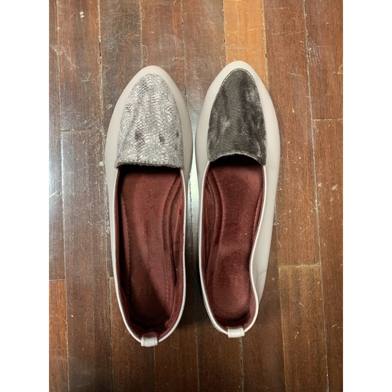 รองเท้า Nu Bangkok..