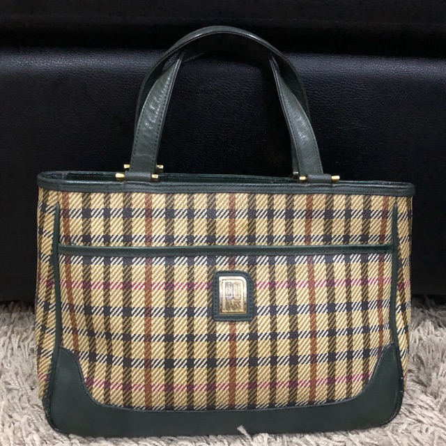 Sales 💲💲💲 Used Authentic daks hand bag