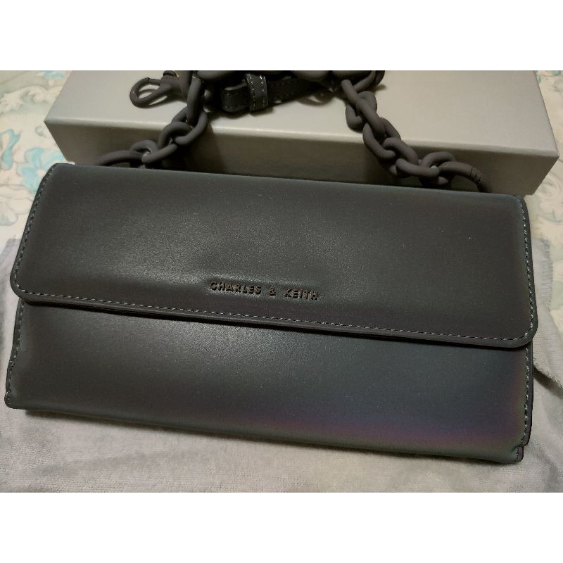 Charles & Keith กระเป๋าเงิน