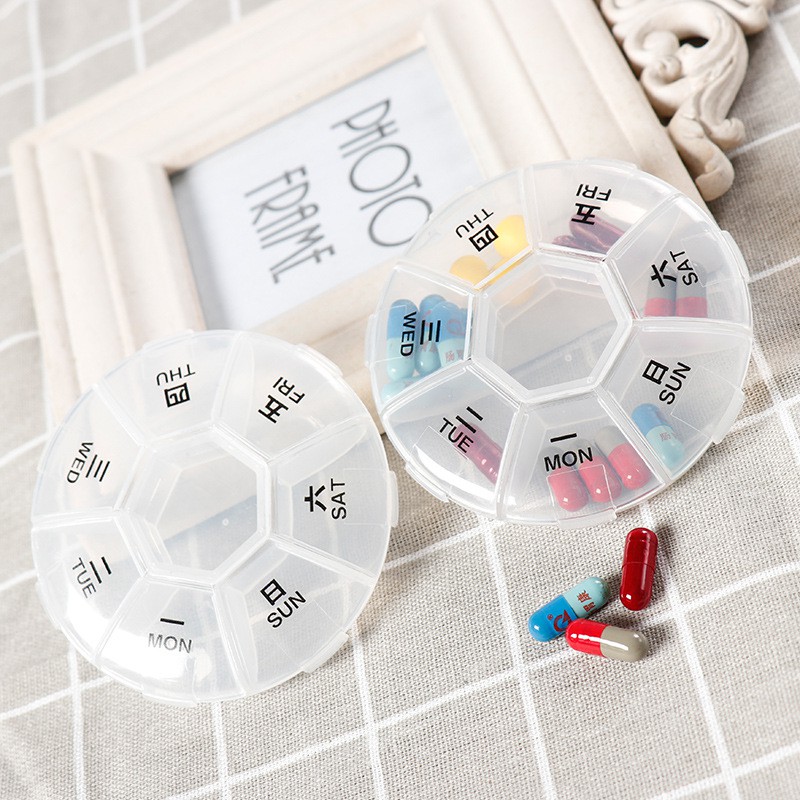 One week pillbox กล่องยาพกพา 8 ช่อง 7 วัน