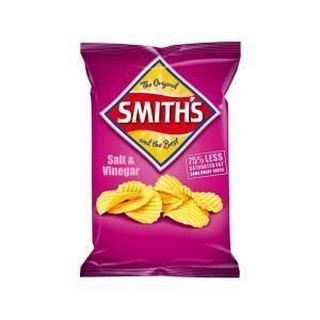 Smiths Crinkle Cut Salt &amp; Vinegar 175g.