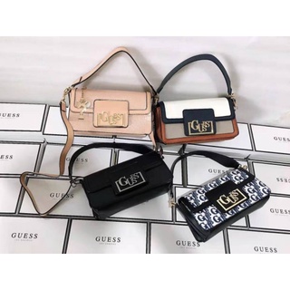 กระเป๋าสะพายไหล่ Guess Lexi Baguette Bag มี 2สาย