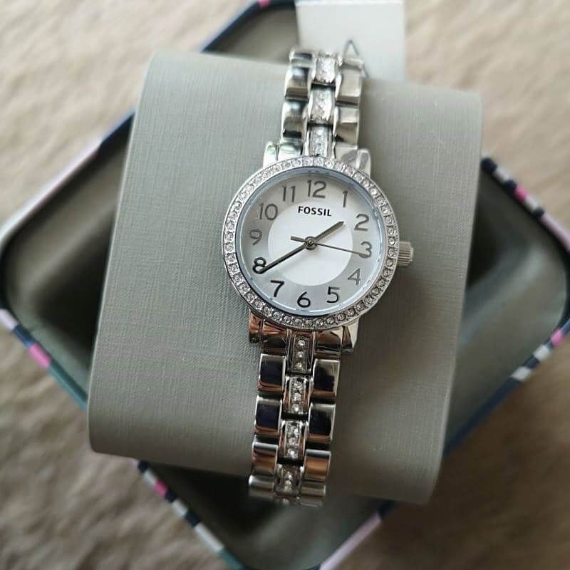 พร้อมส่ง นาฬิกาข้อมือผู้หญิง Fossil Petite Stainless Steel Silver Tone Glitz Watch BQ1427