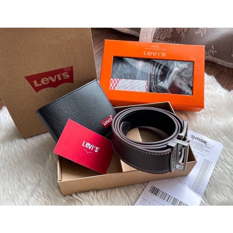 เข็มขัด levi’s  พร้อมกระเป๋าสตางค์ LEVI’S มาพร้อมกล่อง อุปกรณ์ครบ มีถุงกระดาษ